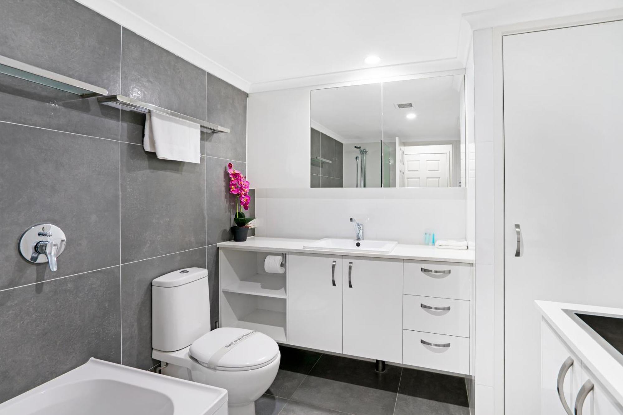 Oceanside Cove Aparthotel Gold Coast Kültér fotó