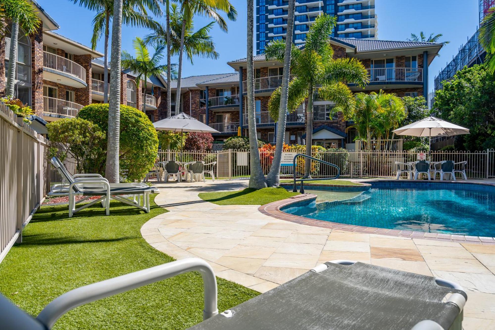 Oceanside Cove Aparthotel Gold Coast Kültér fotó